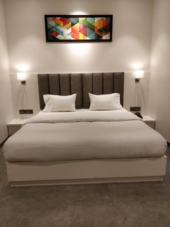 Hotel My Home Residency Nashik Exteriör bild